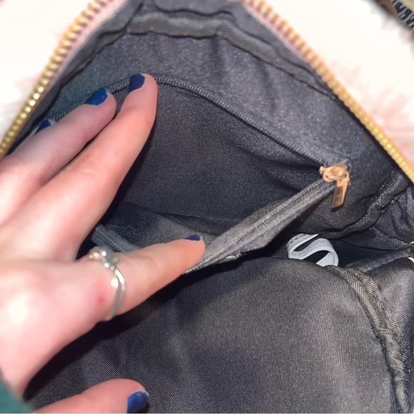 Pink fluffy mini backpack - Picture 6 of 8